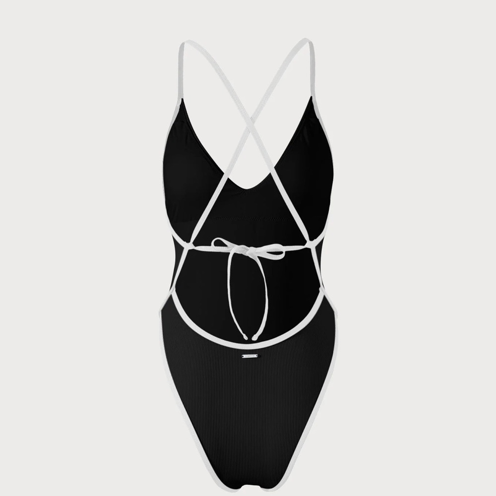Berlook Black Contrast Trim One-Piece Swimsuit - Picture 5 of 7